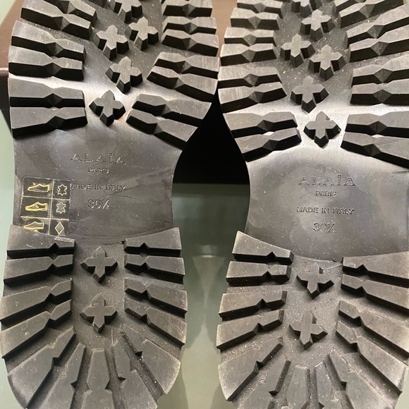 ALAIA Laser Cut Black Leather Ankle Lace Boots size 6.5 - Picture 5 of 7